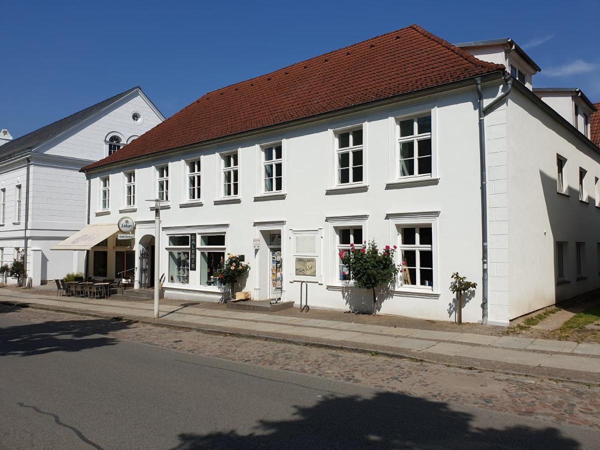 Dts Appartements Putbus Bagian luar foto