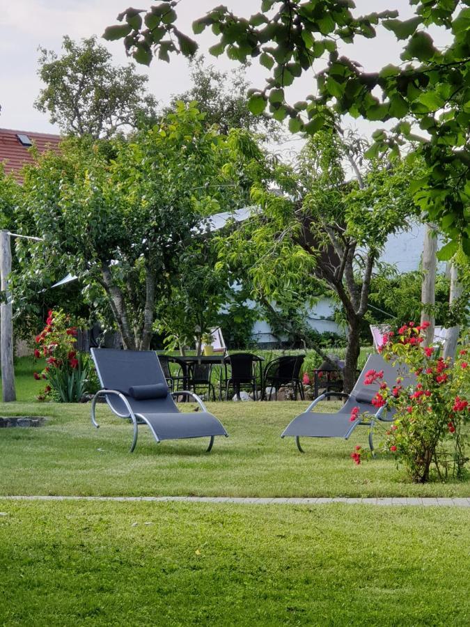 Dts Appartements Putbus Bagian luar foto